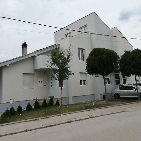 Apartmani Pause Ni Exterior foto