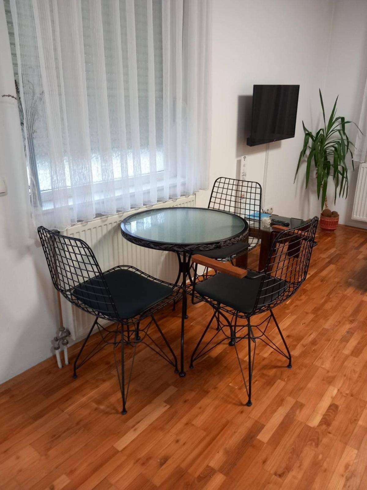 Apartmani Pause Ni Exterior foto